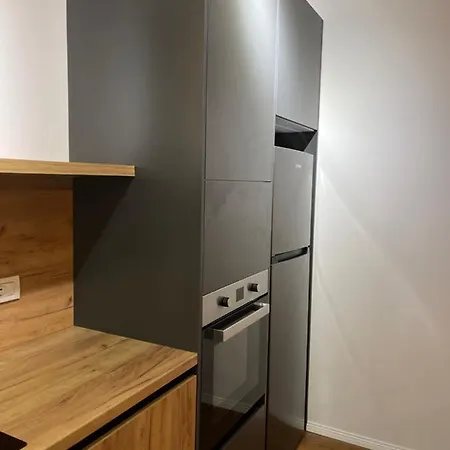 New Ring * טיראנה